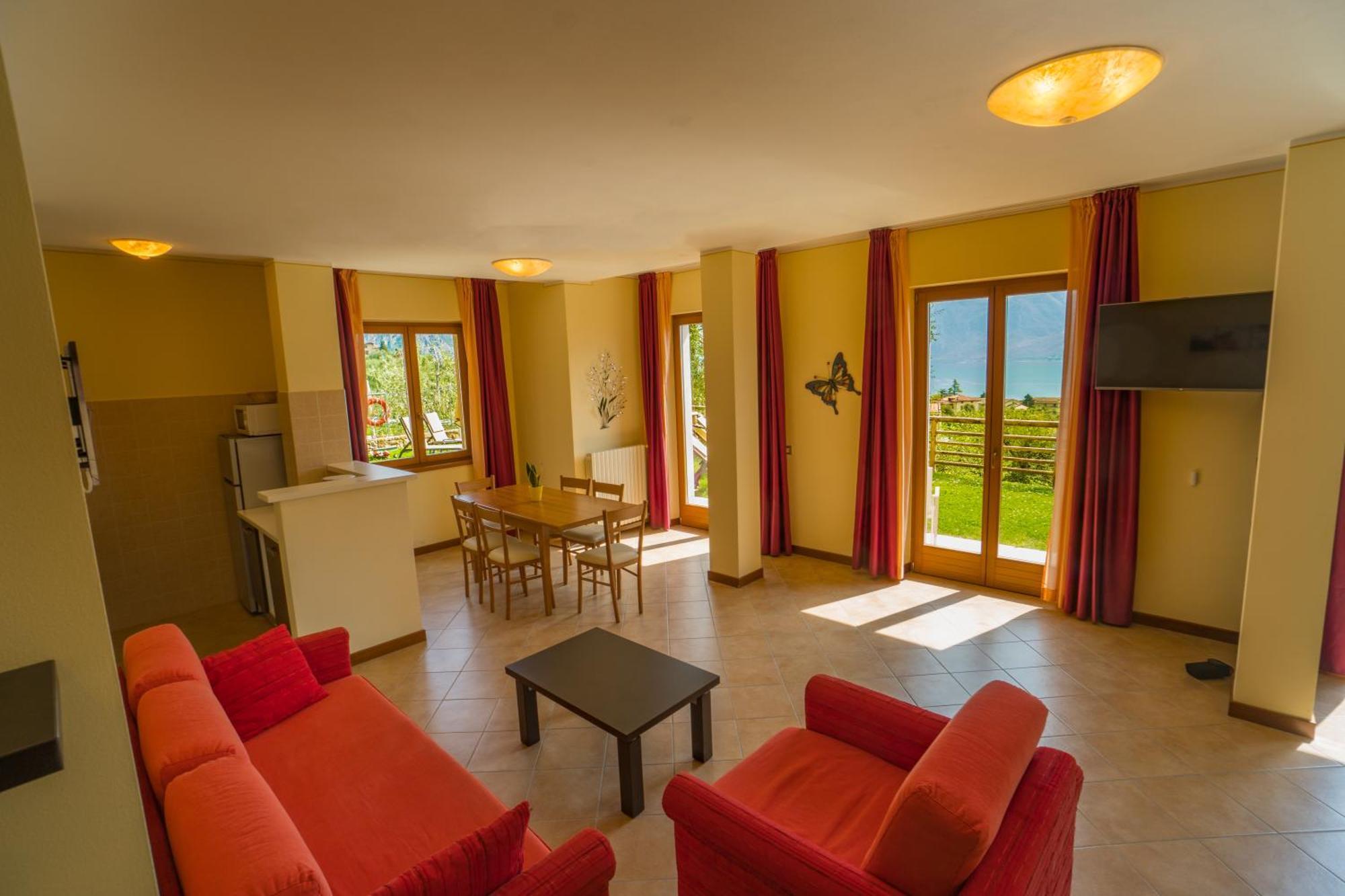 Apartments "Villa Imelda" ลีโมเนซุลการ์ดา ภายนอก รูปภาพ
