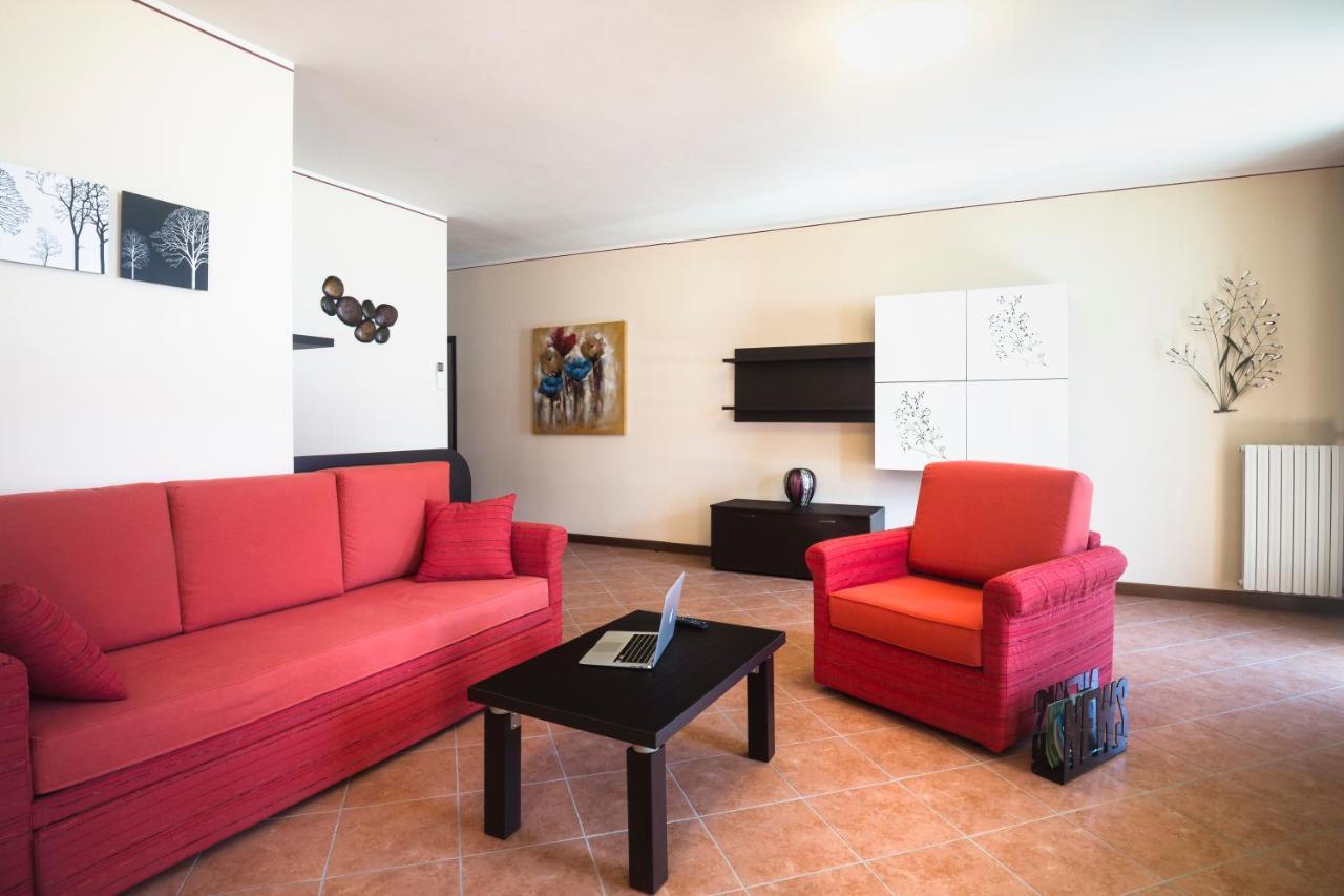 Apartments "Villa Imelda" ลีโมเนซุลการ์ดา ภายนอก รูปภาพ